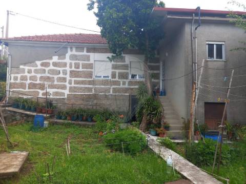 Moradia T4 para venda