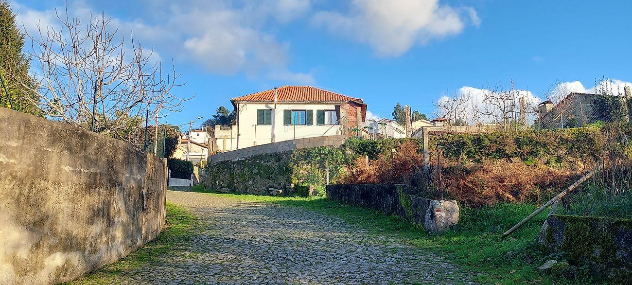 Moradia T5 para venda