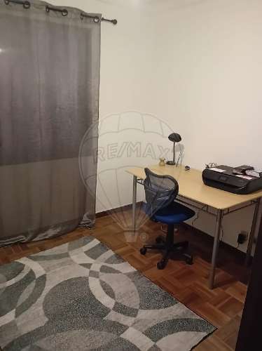 Moradia T5 para venda