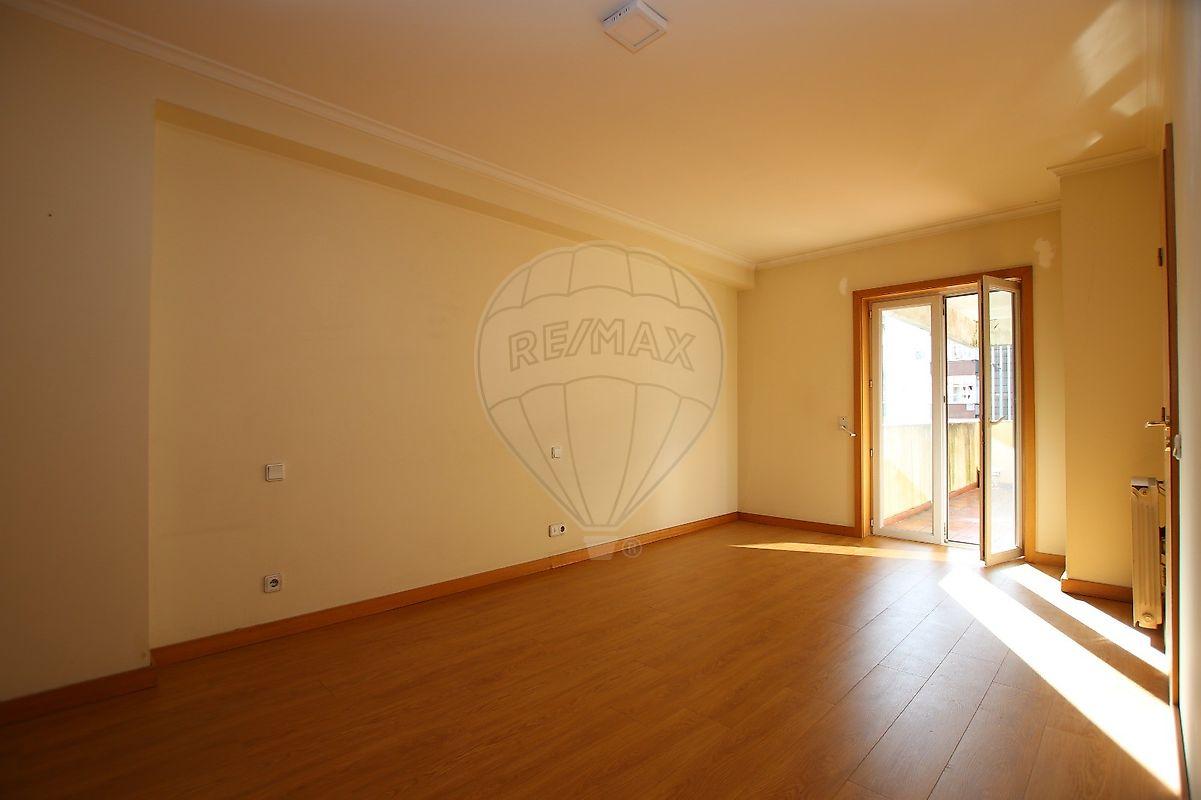 Apartamento T2 para arrendamento