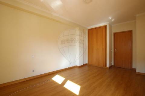 Apartamento T2 para arrendamento
