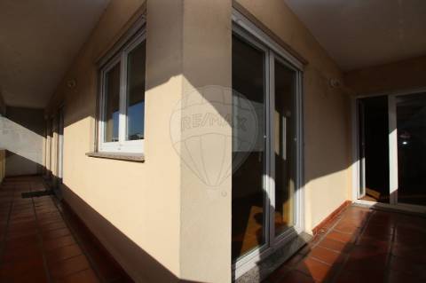 Apartamento T2 para arrendamento