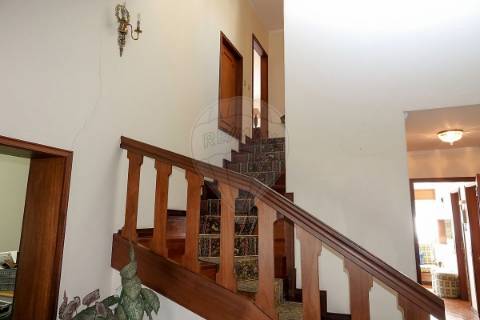 Moradia T4 para venda