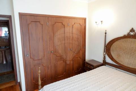 Moradia T4 para venda