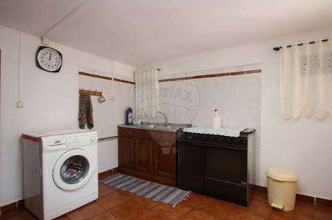 Moradia T4 para venda