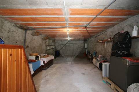 Moradia T4 para venda