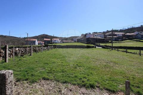 Moradia T4 para venda