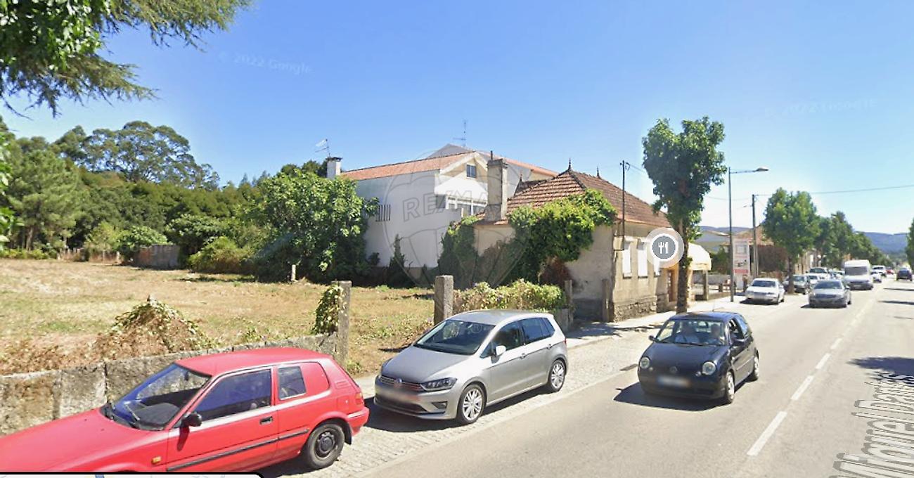 Moradia T5 para venda