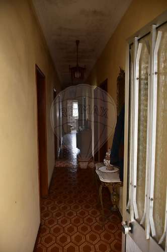 Moradia T5 para venda