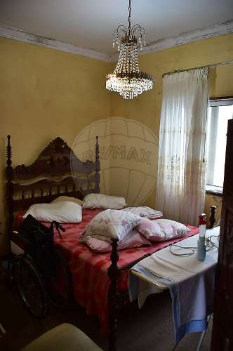 Moradia T5 para venda