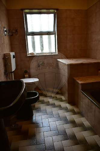 Moradia T5 para venda