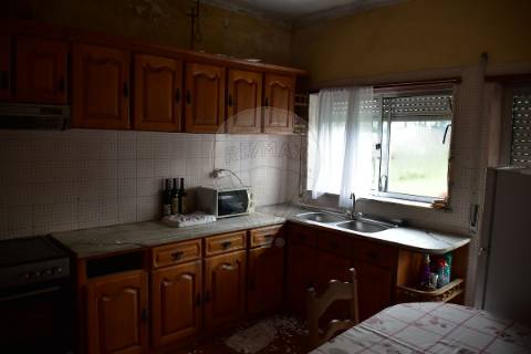 Moradia T5 para venda