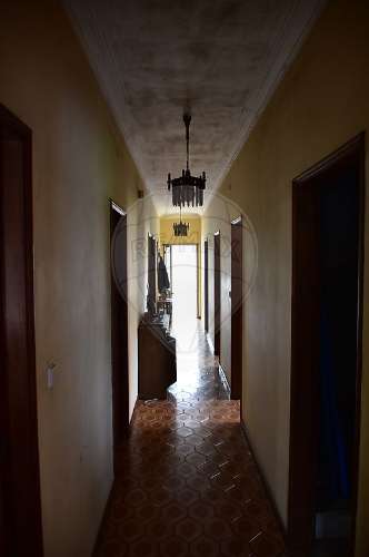 Moradia T5 para venda