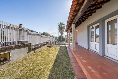 Moradia T4 para venda