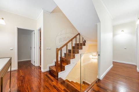 Apartamento T4 para venda