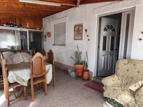 Moradia T4 para venda