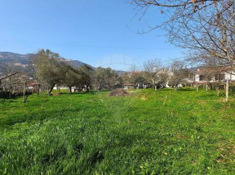 Moradia T4 para venda