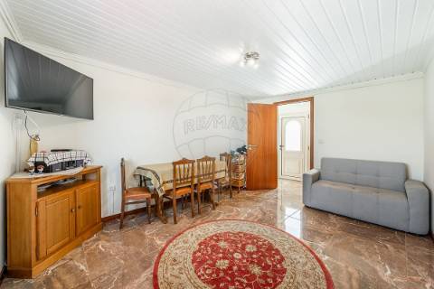 Moradia T2 para venda