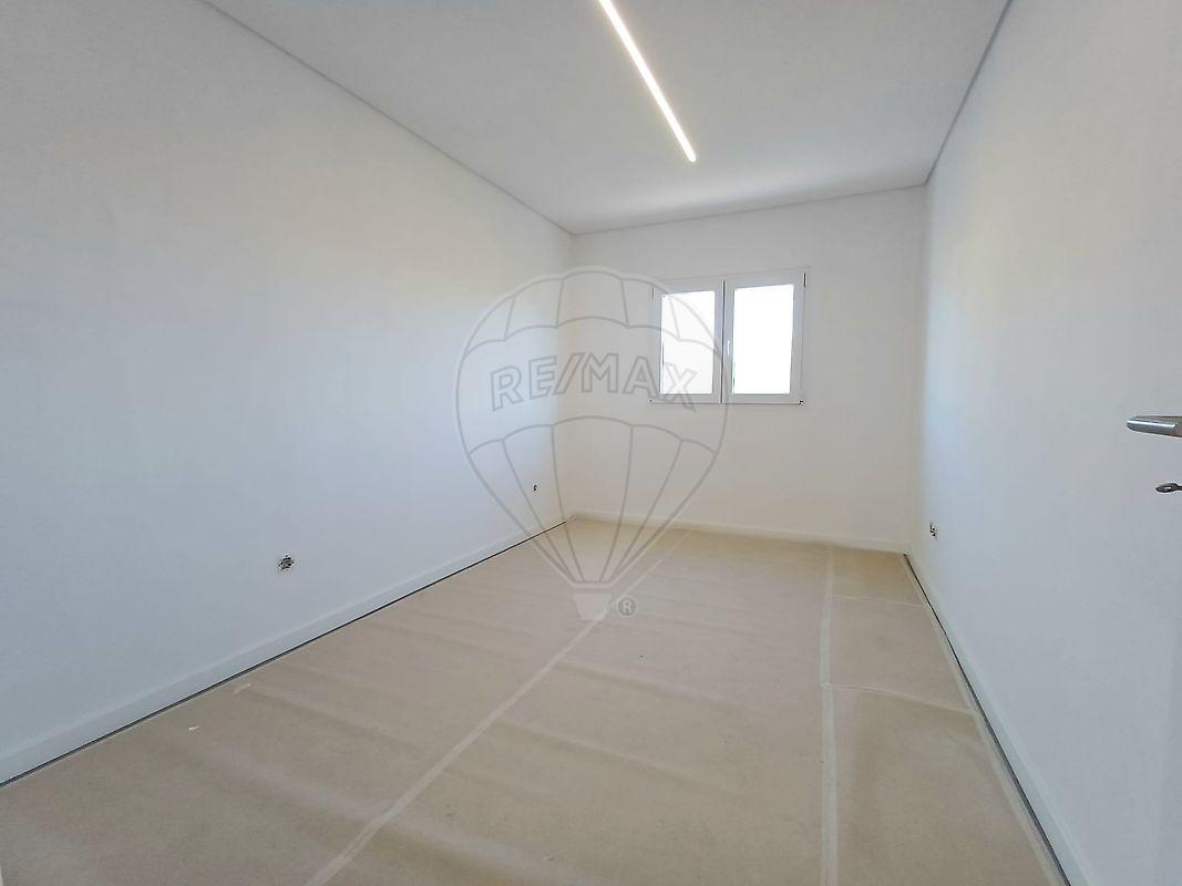 Moradia T2 para venda