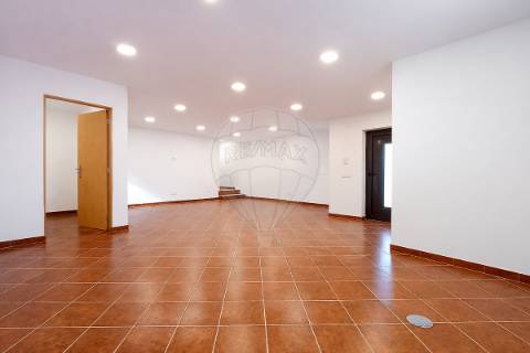 Moradia T2 para venda
