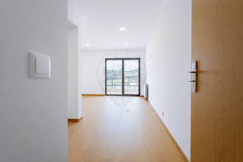 Moradia T2 para venda