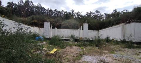 Moradia T4 para venda