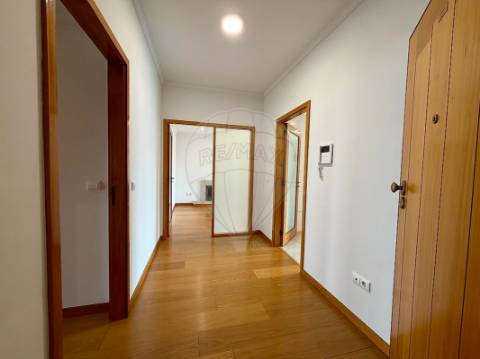 Apartamento T3 para arrendamento