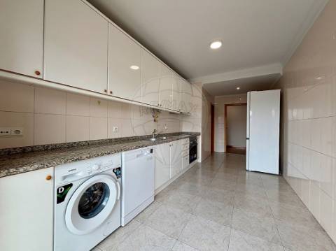 Apartamento T3 para arrendamento