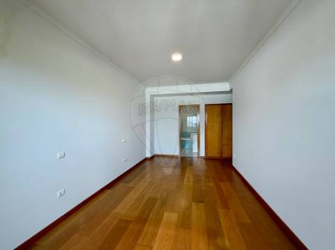 Apartamento T3 para arrendamento
