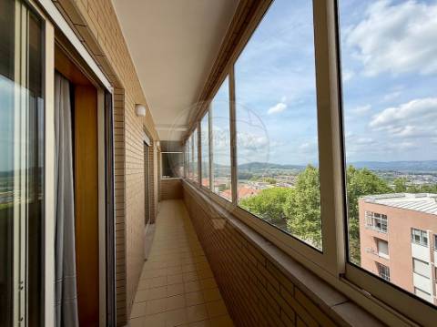 Apartamento T3 para arrendamento
