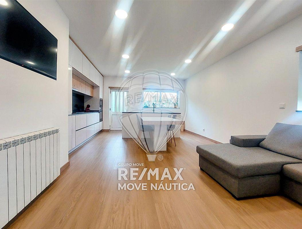 Moradia T4 para venda