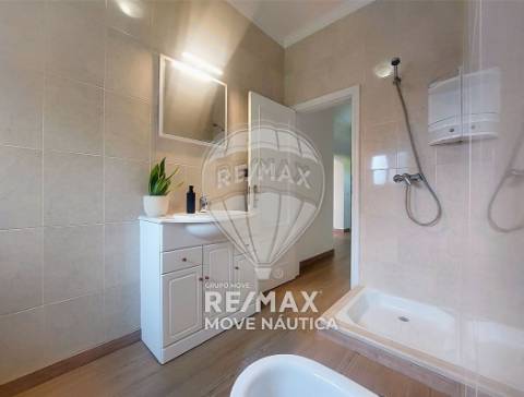 Moradia T4 para venda