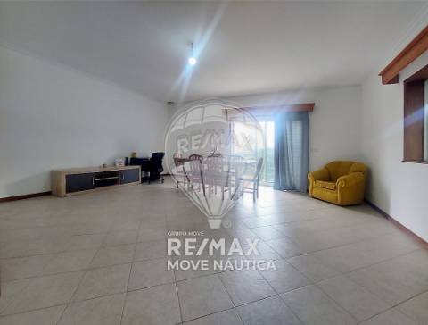 Moradia T4 para venda