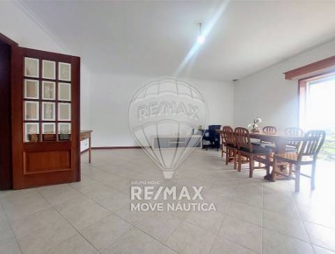 Moradia T4 para venda