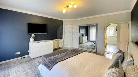 Moradia T4 para venda