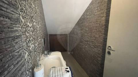 Moradia T4 para venda