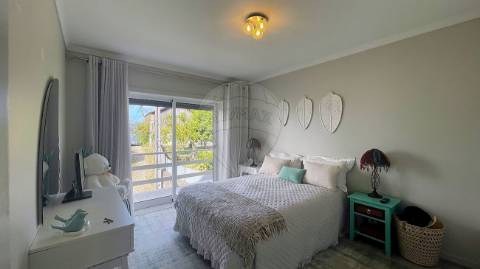 Moradia T4 para venda