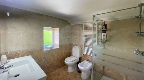 Moradia T4 para venda