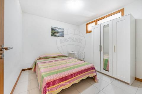 Moradia T4 para venda
