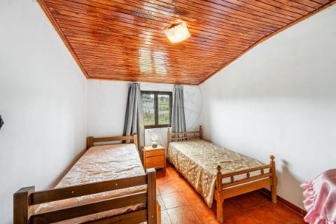 Moradia T4 para venda