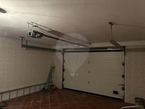 Moradia T4 para venda