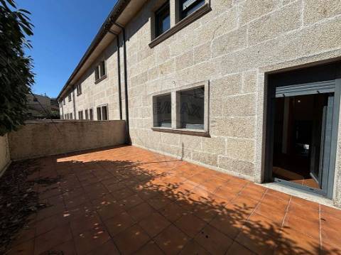 Moradia T4 para venda