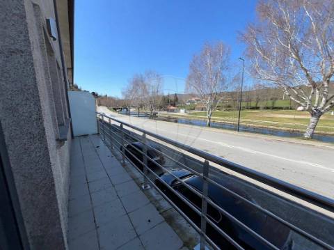 Moradia T4 para venda