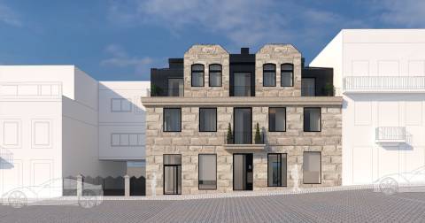 Loja com Esplanada no Rossio de Mangualde