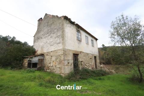 &#127807; Quinta com 7,5 hectares e uma moradia em Fornos de Algodres &#127795;