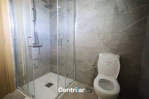 Andar Moradia T2 Remodelado no Centro de Mangualde com Jardim e Garagem