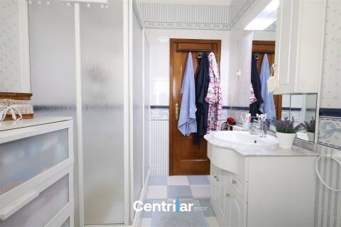 Moradia T5 com Piscina e Vista para a Serra da Estrela em Mangualde