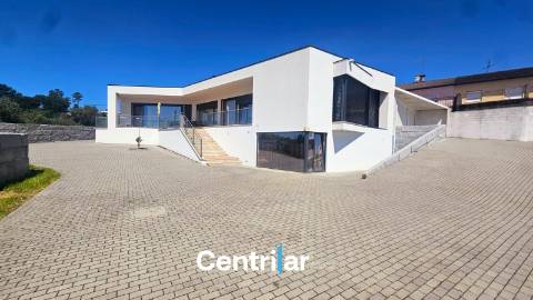 Moradia Isolada T3 Venda em Faíl e Vila Chã de Sá,Viseu