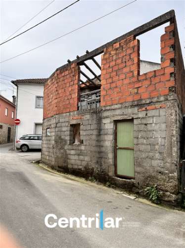Moradia Devoluta  Venda em Rio de Loba,Viseu