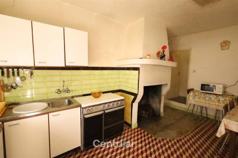 Moradia T2+1 , Viseu, Real , 9 KM de Mangualde